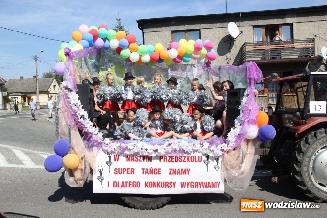 Zdjęcie w galerii na portalu naszwodzislaw.com:  Dożynki 2016. Tak się bawi Lubomia! wiadomości z regionu