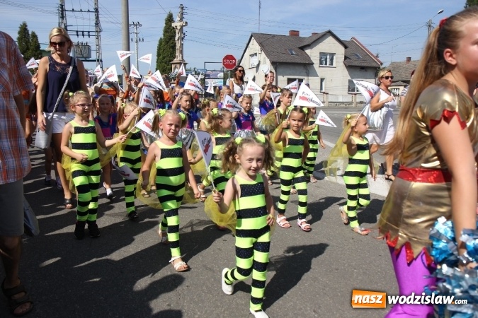 Zdjęcie w galerii na portalu naszwodzislaw.com:  Dożynki 2016. Tak się bawi Lubomia! wiadomości z regionu