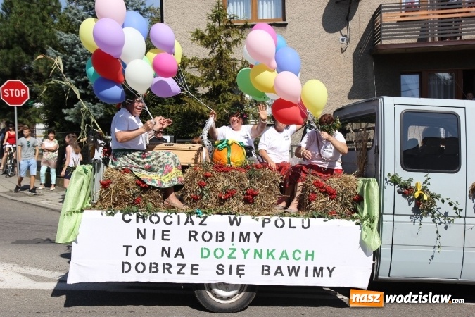 Zdjęcie w galerii na portalu naszwodzislaw.com:  Dożynki 2016. Tak się bawi Lubomia! wiadomości z regionu