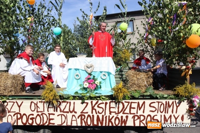 Zdjęcie w galerii na portalu naszwodzislaw.com:  Dożynki 2016. Tak się bawi Lubomia! wiadomości z regionu