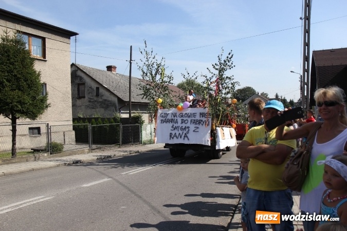 Zdjęcie w galerii na portalu naszwodzislaw.com:  Dożynki 2016. Tak się bawi Lubomia! wiadomości z regionu