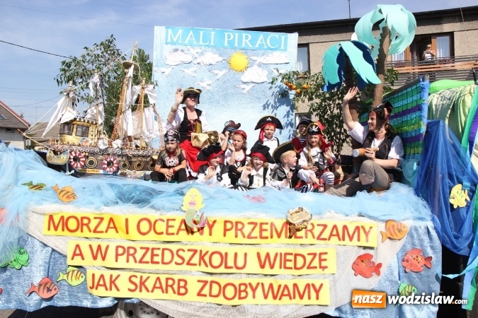 Zdjęcie w galerii na portalu naszwodzislaw.com:  Dożynki 2016. Tak się bawi Lubomia! wiadomości z regionu