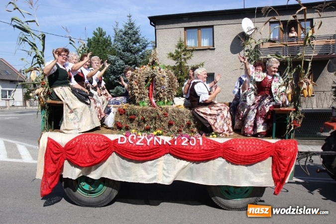 Zdjęcie w galerii na portalu naszwodzislaw.com:  Dożynki 2016. Tak się bawi Lubomia! wiadomości z regionu