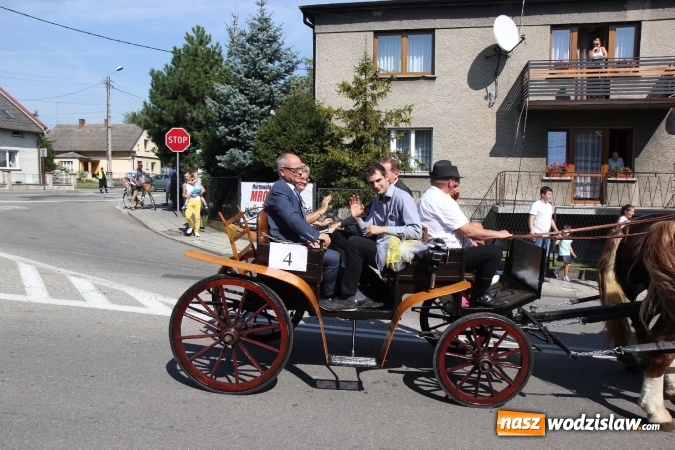 Zdjęcie w galerii na portalu naszwodzislaw.com:  Dożynki 2016. Tak się bawi Lubomia! wiadomości z regionu