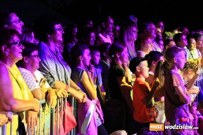 Zdjęcie w galerii na portalu naszwodzislaw.com: Kabaret Młodych Panów bawił publiczność w Lubomi wiadomości z regionu