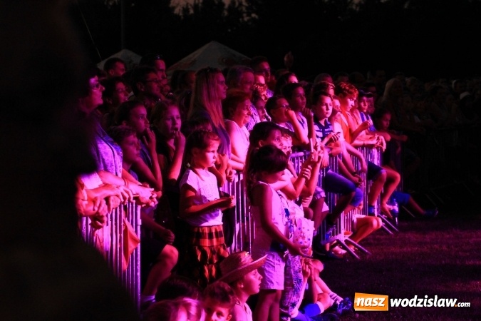 Zdjęcie w galerii na portalu naszwodzislaw.com: Kabaret Młodych Panów bawił publiczność w Lubomi wiadomości z regionu