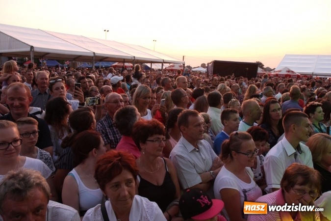 Zdjęcie w galerii na portalu naszwodzislaw.com: Kabaret Młodych Panów bawił publiczność w Lubomi wiadomości z regionu