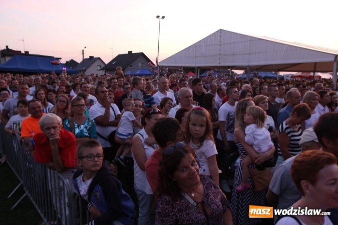 Zdjęcie w galerii na portalu naszwodzislaw.com: Kabaret Młodych Panów bawił publiczność w Lubomi wiadomości z regionu