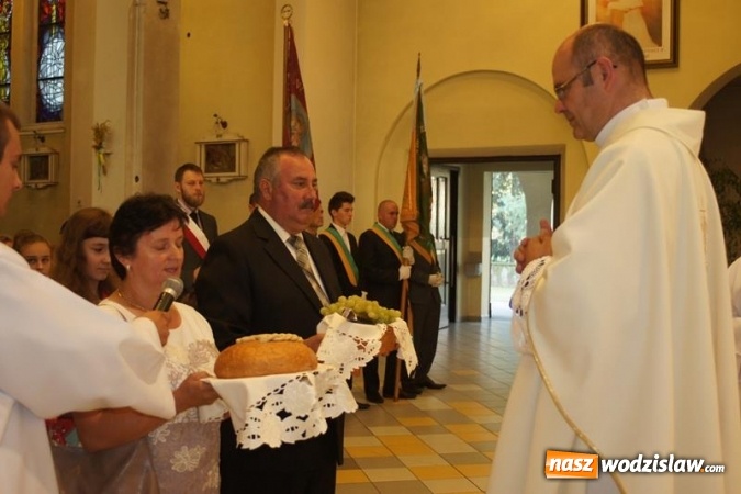 Zdjęcie w galerii na portalu naszwodzislaw.com: Połomscy rolnicy podziękowali za tegoroczne plony  wiadomości z regionu