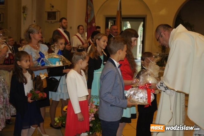 Zdjęcie w galerii na portalu naszwodzislaw.com: Połomscy rolnicy podziękowali za tegoroczne plony  wiadomości z regionu