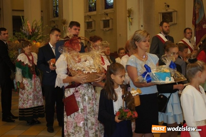 Zdjęcie w galerii na portalu naszwodzislaw.com: Połomscy rolnicy podziękowali za tegoroczne plony  wiadomości z regionu