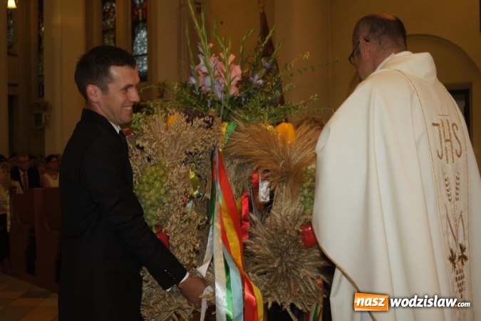 Zdjęcie w galerii na portalu naszwodzislaw.com: Połomscy rolnicy podziękowali za tegoroczne plony  wiadomości z regionu