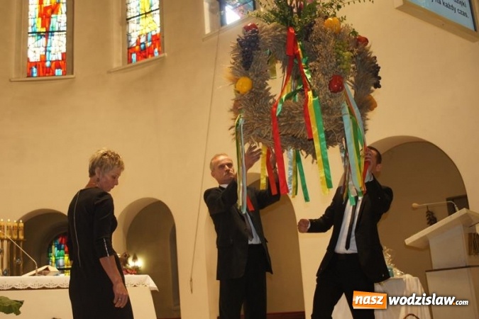 Zdjęcie w galerii na portalu naszwodzislaw.com: Połomscy rolnicy podziękowali za tegoroczne plony  wiadomości z regionu