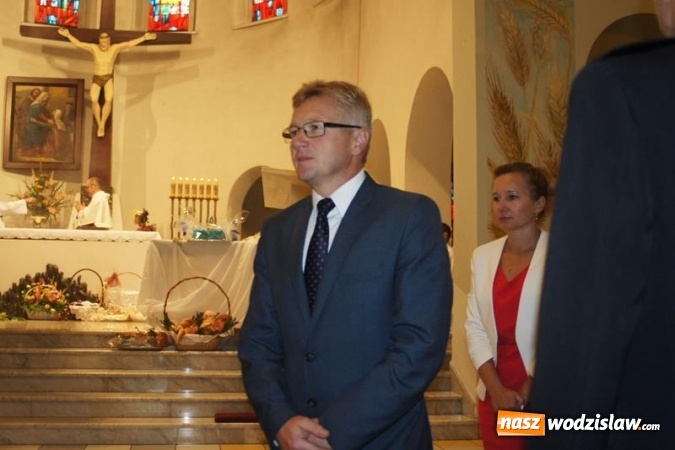 Zdjęcie w galerii na portalu naszwodzislaw.com: Połomscy rolnicy podziękowali za tegoroczne plony  wiadomości z regionu