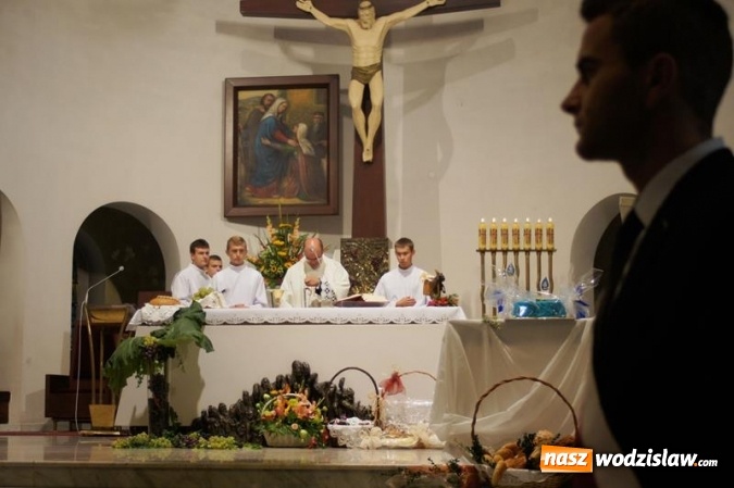 Zdjęcie w galerii na portalu naszwodzislaw.com: Połomscy rolnicy podziękowali za tegoroczne plony  wiadomości z regionu