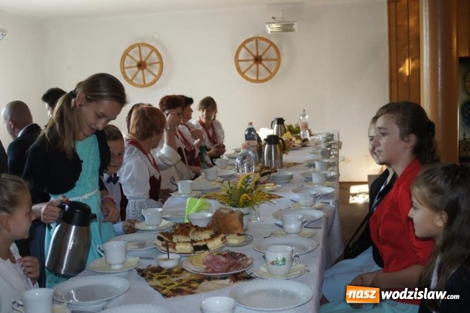 Zdjęcie w galerii na portalu naszwodzislaw.com: Połomscy rolnicy podziękowali za tegoroczne plony  wiadomości z regionu