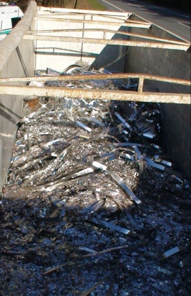 Zdjęcie w galerii na portalu naszwodzislaw.com: Nielegalny transport odpadów wiadomości z regionu