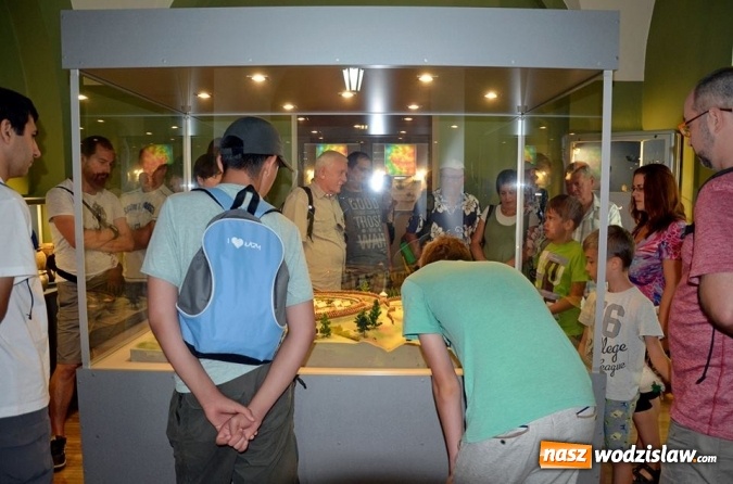 Zdjęcie w galerii na portalu naszwodzislaw.com: Europejskie Dni Dziedzictwa. Zwiedzali średniowieczne grodziska w Lubomi wiadomości z regionu