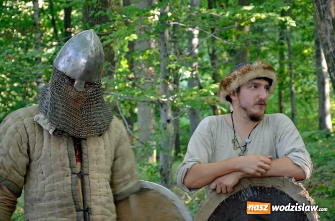 Zdjęcie w galerii na portalu naszwodzislaw.com: Europejskie Dni Dziedzictwa. Zwiedzali średniowieczne grodziska w Lubomi wiadomości z regionu