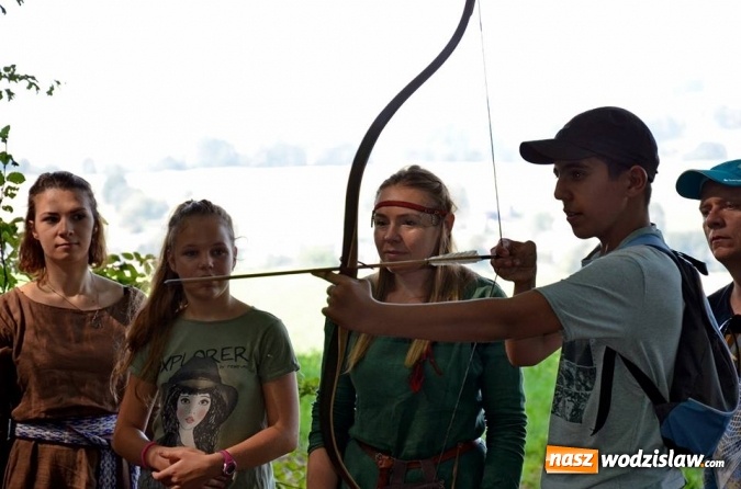 Zdjęcie w galerii na portalu naszwodzislaw.com: Europejskie Dni Dziedzictwa. Zwiedzali średniowieczne grodziska w Lubomi wiadomości z regionu