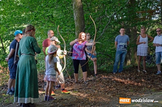 Zdjęcie w galerii na portalu naszwodzislaw.com: Europejskie Dni Dziedzictwa. Zwiedzali średniowieczne grodziska w Lubomi wiadomości z regionu