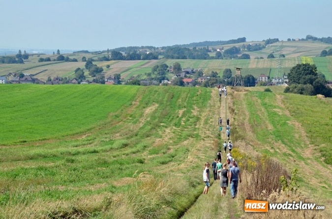 Zdjęcie w galerii na portalu naszwodzislaw.com: Europejskie Dni Dziedzictwa. Zwiedzali średniowieczne grodziska w Lubomi wiadomości z regionu