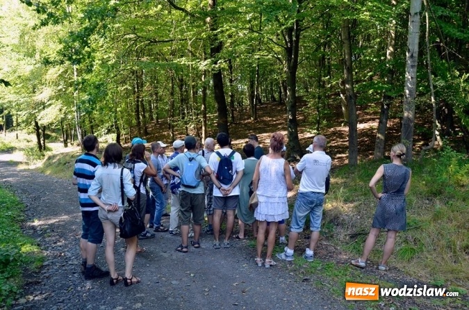 Zdjęcie w galerii na portalu naszwodzislaw.com: Europejskie Dni Dziedzictwa. Zwiedzali średniowieczne grodziska w Lubomi wiadomości z regionu