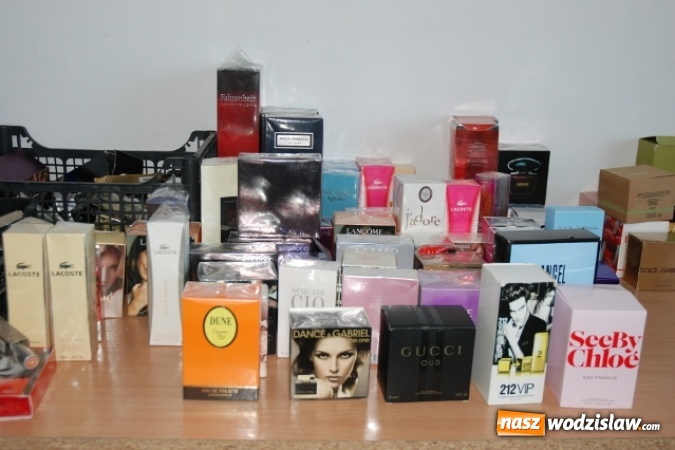 Zdjęcie w galerii na portalu naszwodzislaw.com: Podrobiony towar, wart blisko 1,5 miliona złotych, ujawniono na Śląsku wiadomości z regionu