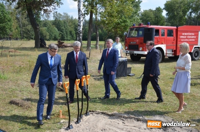 Zdjęcie w galerii na portalu naszwodzislaw.com: Rozpoczęcie budowy wodociągu w Koniecpolu wiadomości z regionu