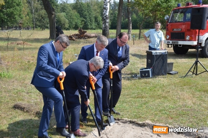 Zdjęcie w galerii na portalu naszwodzislaw.com: Rozpoczęcie budowy wodociągu w Koniecpolu wiadomości z regionu