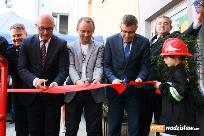 Zdjęcie w galerii na portalu naszwodzislaw.com: Uroczyste otwarcie Centrum Edukacji Przeciwpożarowej w Chorzowie wiadomości z regionu