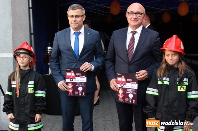 Zdjęcie w galerii na portalu naszwodzislaw.com: Uroczyste otwarcie Centrum Edukacji Przeciwpożarowej w Chorzowie wiadomości z regionu