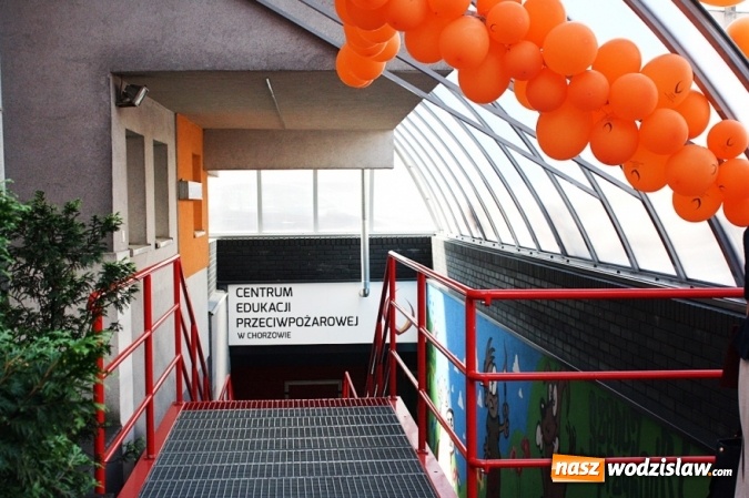 Zdjęcie w galerii na portalu naszwodzislaw.com: Uroczyste otwarcie Centrum Edukacji Przeciwpożarowej w Chorzowie wiadomości z regionu