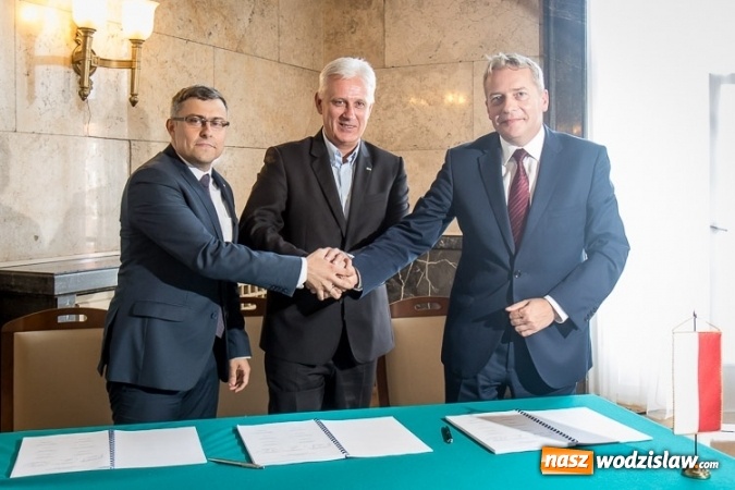 Zdjęcie w galerii na portalu naszwodzislaw.com: Regionalny impuls dla rozwoju wiadomości z regionu