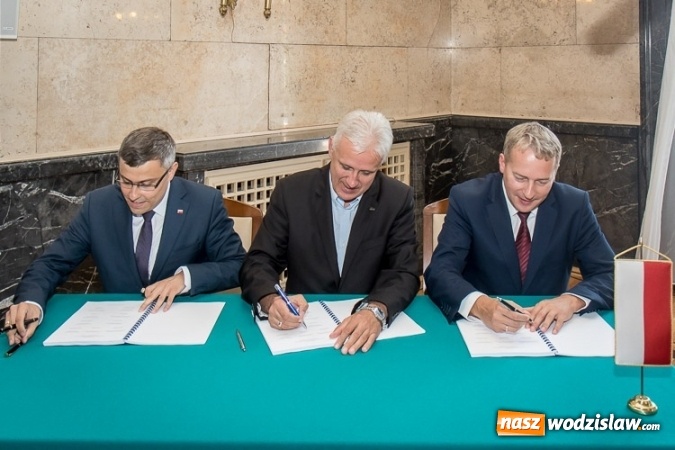 Zdjęcie w galerii na portalu naszwodzislaw.com: Regionalny impuls dla rozwoju wiadomości z regionu