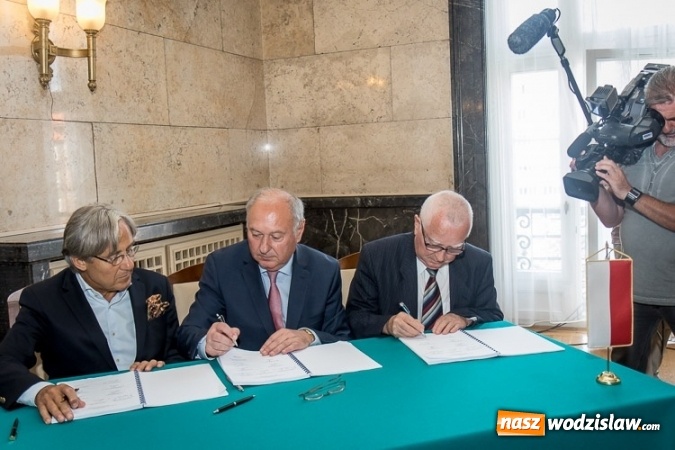 Zdjęcie w galerii na portalu naszwodzislaw.com: Regionalny impuls dla rozwoju wiadomości z regionu