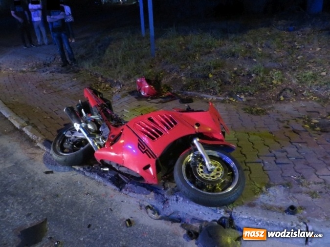 Zdjęcie w galerii na portalu naszwodzislaw.com: Kolejny wypadek na Marklowickiej. Motocyklista zderzył się z ciężar&oacute;wką wiadomości z regionu