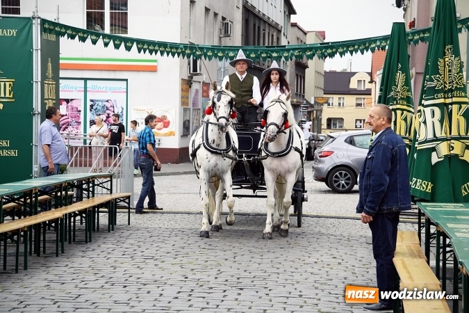 Zdjęcie w galerii na portalu naszwodzislaw.com: Wystartowała druga edycja wodzisławskiego Oktoberfestu wiadomości z regionu
