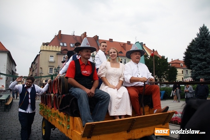 Zdjęcie w galerii na portalu naszwodzislaw.com: Wystartowała druga edycja wodzisławskiego Oktoberfestu wiadomości z regionu
