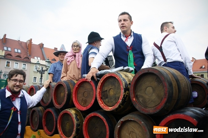 Zdjęcie w galerii na portalu naszwodzislaw.com: Wystartowała druga edycja wodzisławskiego Oktoberfestu wiadomości z regionu