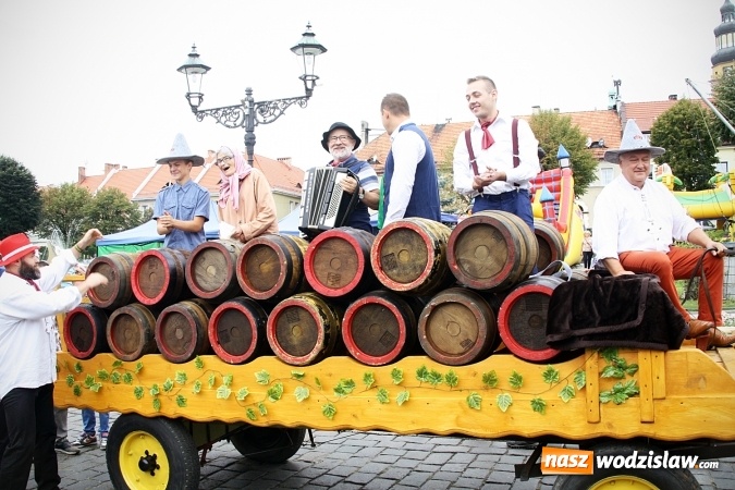 Zdjęcie w galerii na portalu naszwodzislaw.com: Wystartowała druga edycja wodzisławskiego Oktoberfestu wiadomości z regionu