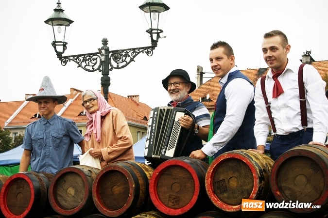 Zdjęcie w galerii na portalu naszwodzislaw.com: Wystartowała druga edycja wodzisławskiego Oktoberfestu wiadomości z regionu