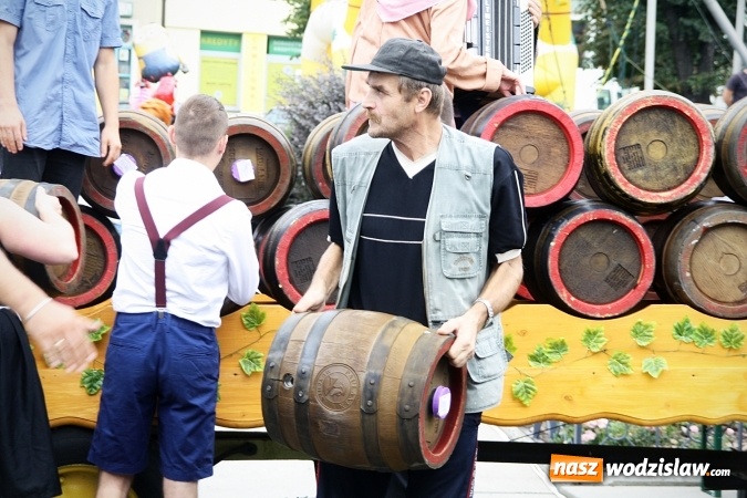 Zdjęcie w galerii na portalu naszwodzislaw.com: Wystartowała druga edycja wodzisławskiego Oktoberfestu wiadomości z regionu
