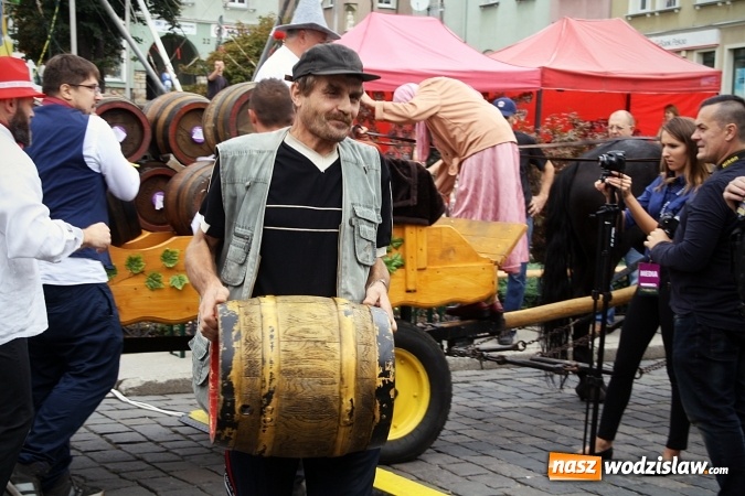 Zdjęcie w galerii na portalu naszwodzislaw.com: Wystartowała druga edycja wodzisławskiego Oktoberfestu wiadomości z regionu