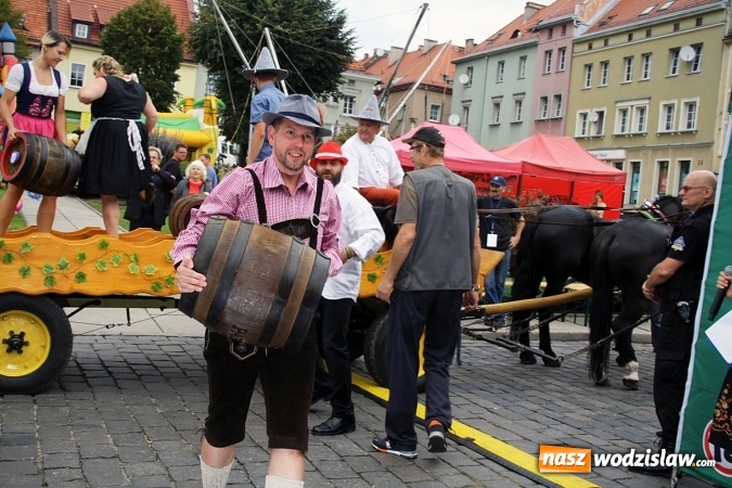 Zdjęcie w galerii na portalu naszwodzislaw.com: Wystartowała druga edycja wodzisławskiego Oktoberfestu wiadomości z regionu