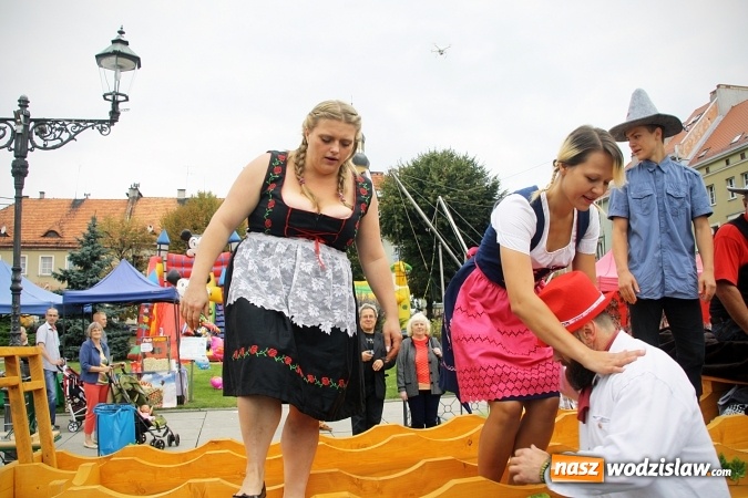 Zdjęcie w galerii na portalu naszwodzislaw.com: Wystartowała druga edycja wodzisławskiego Oktoberfestu wiadomości z regionu