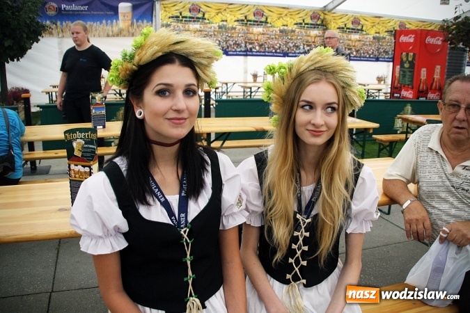 Zdjęcie w galerii na portalu naszwodzislaw.com: Wystartowała druga edycja wodzisławskiego Oktoberfestu wiadomości z regionu