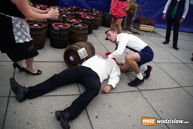 Zdjęcie w galerii na portalu naszwodzislaw.com: Wystartowała druga edycja wodzisławskiego Oktoberfestu wiadomości z regionu