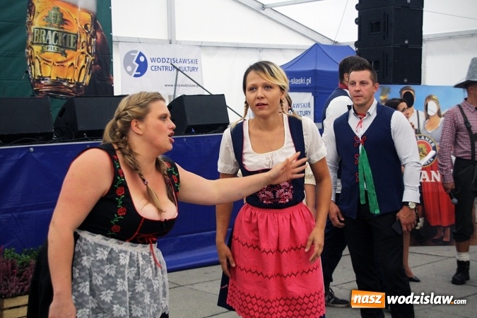 Zdjęcie w galerii na portalu naszwodzislaw.com: Wystartowała druga edycja wodzisławskiego Oktoberfestu wiadomości z regionu