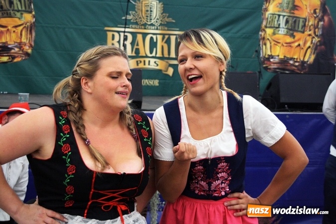 Zdjęcie w galerii na portalu naszwodzislaw.com: Wystartowała druga edycja wodzisławskiego Oktoberfestu wiadomości z regionu